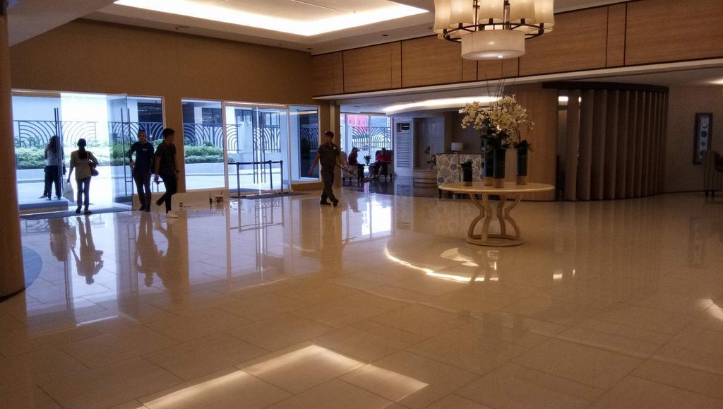 Apartment Shell Residences Rheiyn Manila